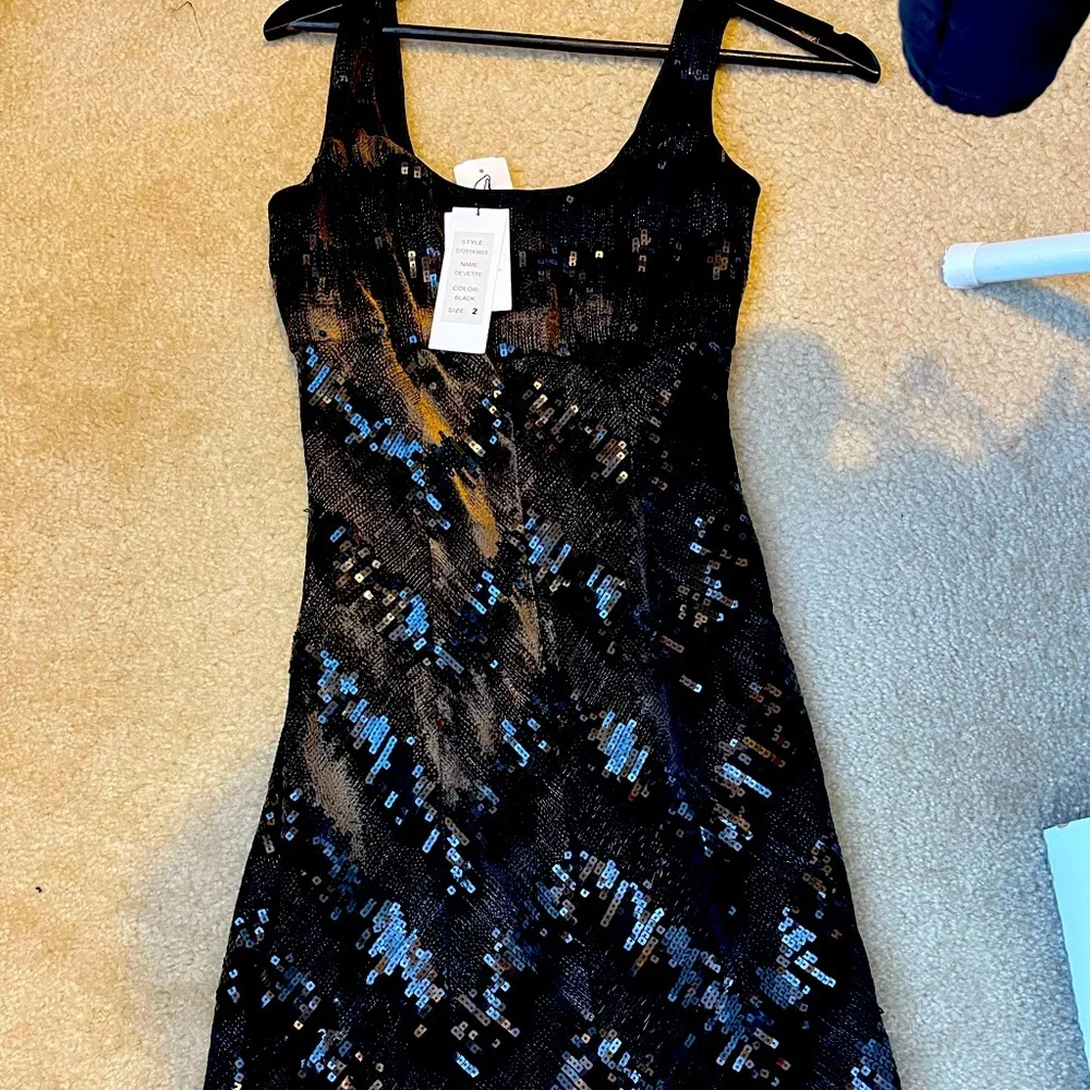 DVF Sequin velvet midi dress in Gold and black - Picture 1 of 2